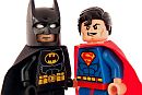 Batman und Superman als Lego-Figuren